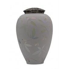 Exkluzív matt fehér üvegopál urna bambuszlevél mintával fém tetővel